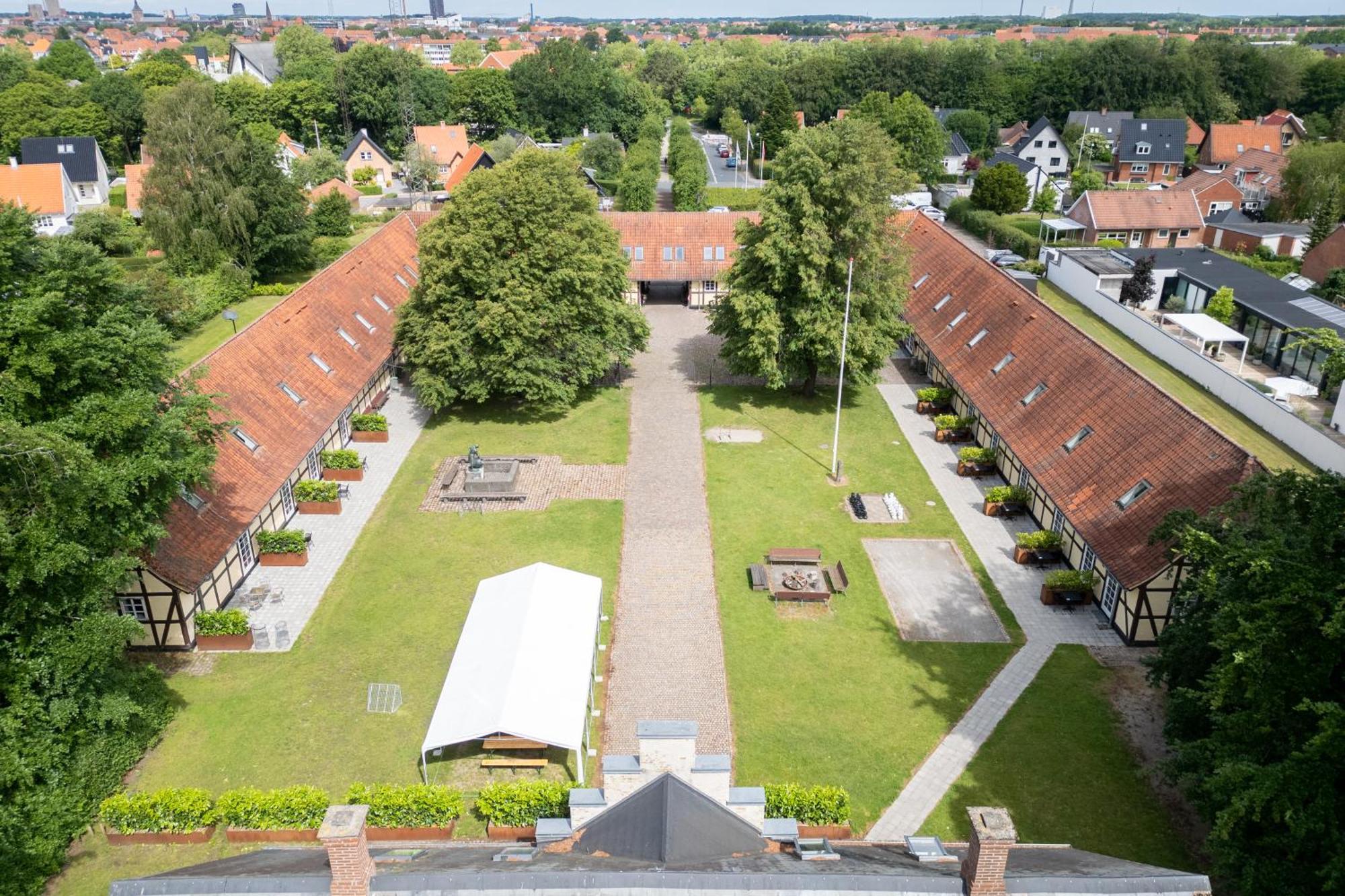Kragsbjerggaard Vandrerhjem Odense Buitenkant foto