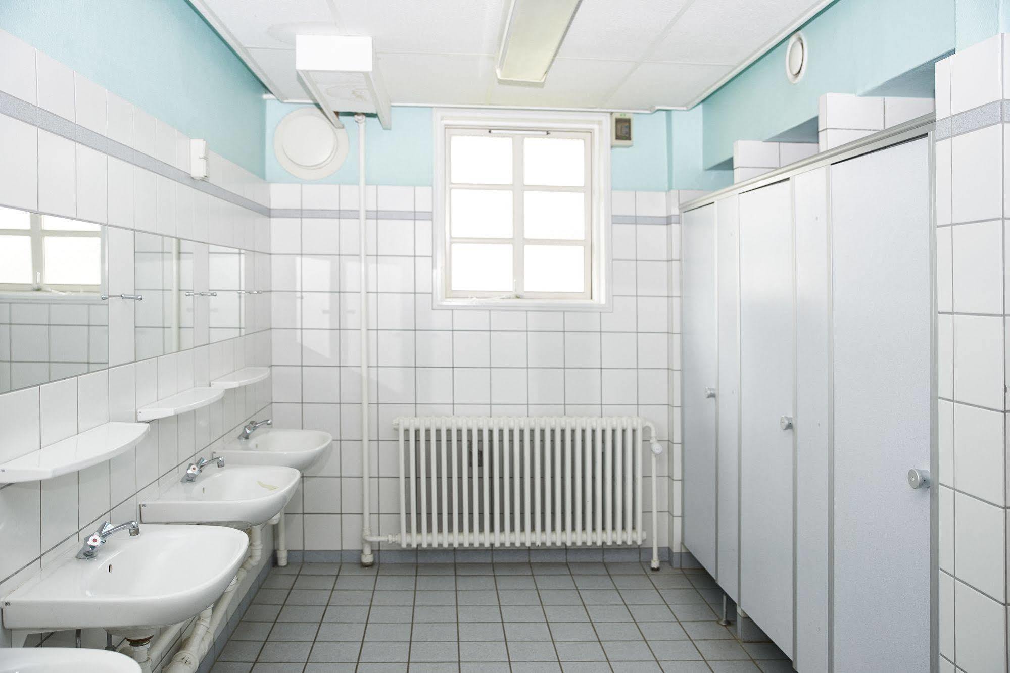 Kragsbjerggaard Vandrerhjem Odense Buitenkant foto